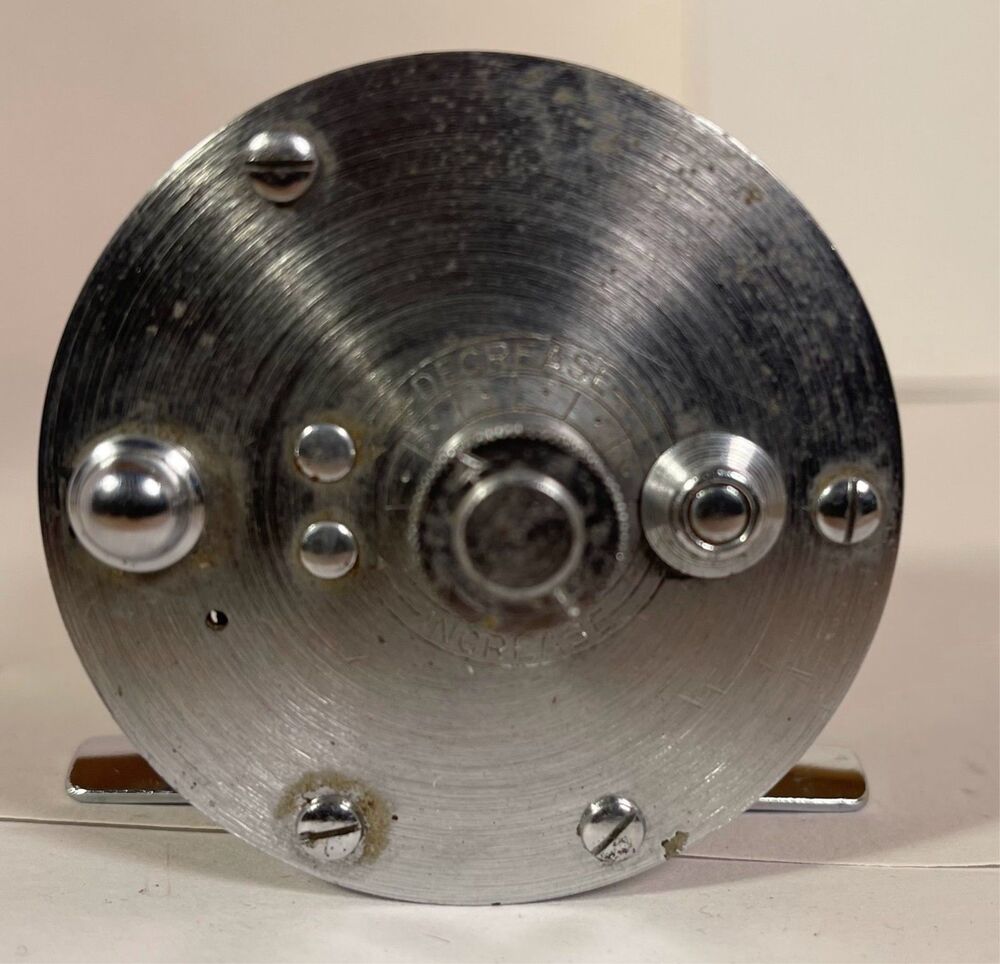 Bronson Lashless 1700 Casting Reel Made in USA Level Wind Vintage - Picture 4 of 5